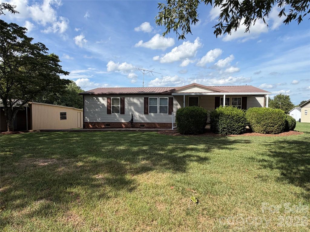 5720 Skyway Drive, Conover, NC 28613