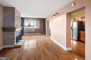 200-10 LOMBARD ST #732, Philadelphia, PA 19147