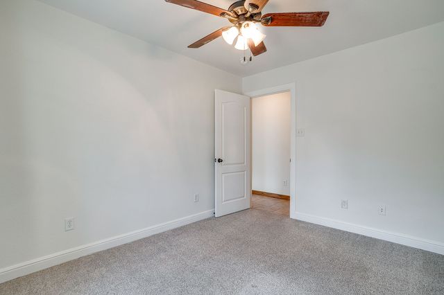 3303 Farm Land Court, Granbury, TX 76048