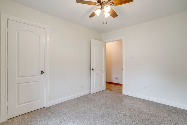 3303 Farm Land Court, Granbury, TX 76048