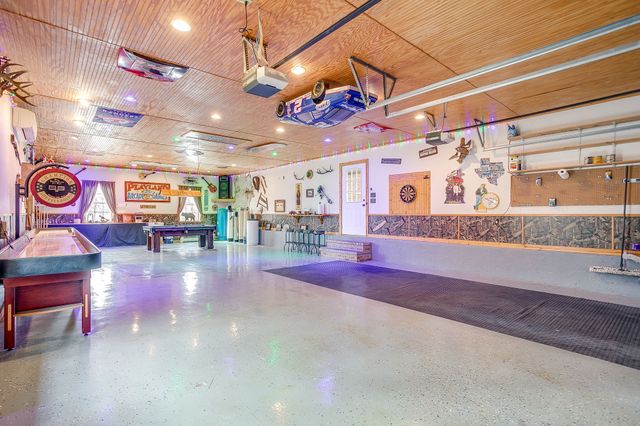 3303 Farm Land Court, Granbury, TX 76048