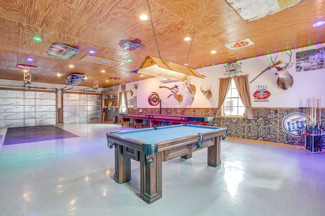 3303 Farm Land Court, Granbury, TX 76048