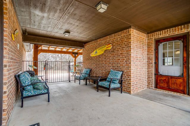 3303 Farm Land Court, Granbury, TX 76048