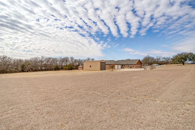 3303 Farm Land Court, Granbury, TX 76048