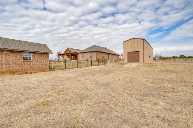 3303 Farm Land Court, Granbury, TX 76048