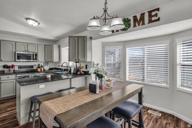 5281 S LEVEL DR, Taylorsville, UT 84129