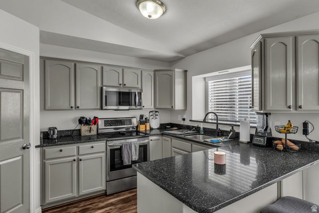 5281 S LEVEL DR, Taylorsville, UT 84129