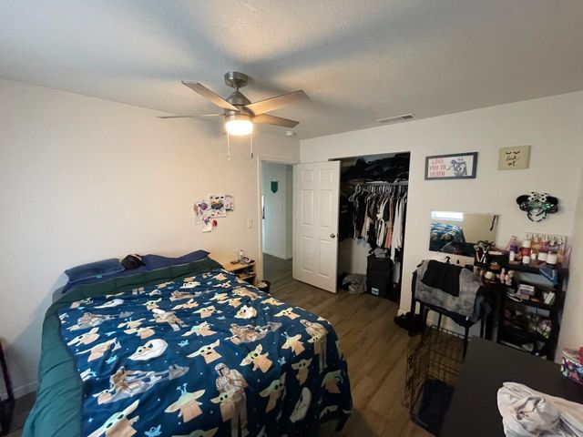 1932 Bowling Green Dr, Sacramento, CA 95815