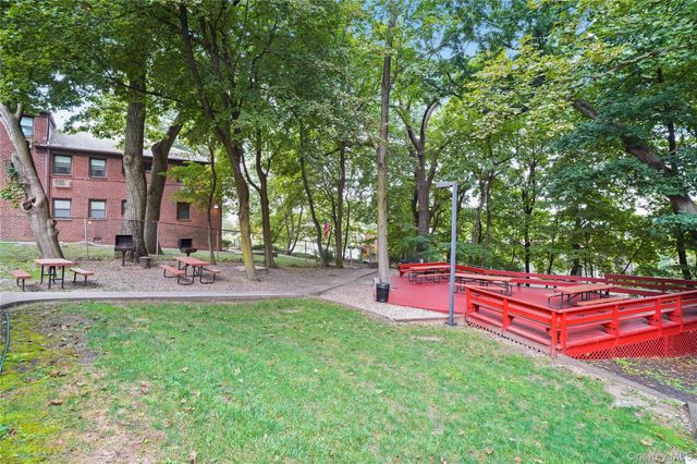 113 Beacon Hill Drive E25, Dobbs Ferry, NY 10522