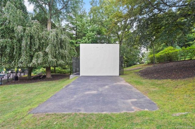 113 Beacon Hill Drive E25, Dobbs Ferry, NY 10522