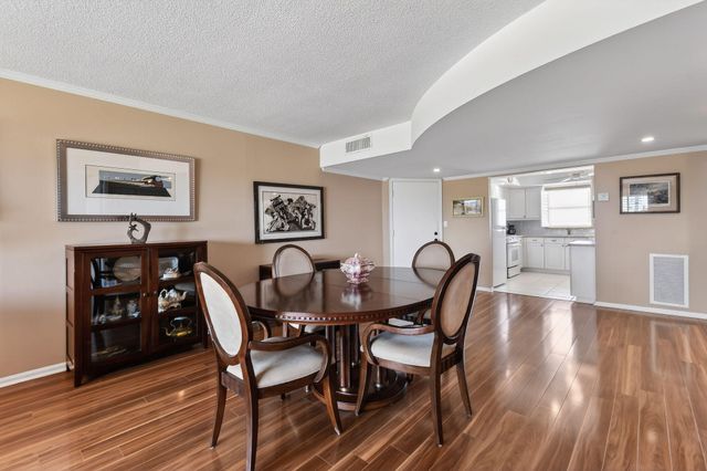 801 Lake Shore Drive 414, Lake Park, FL 33403