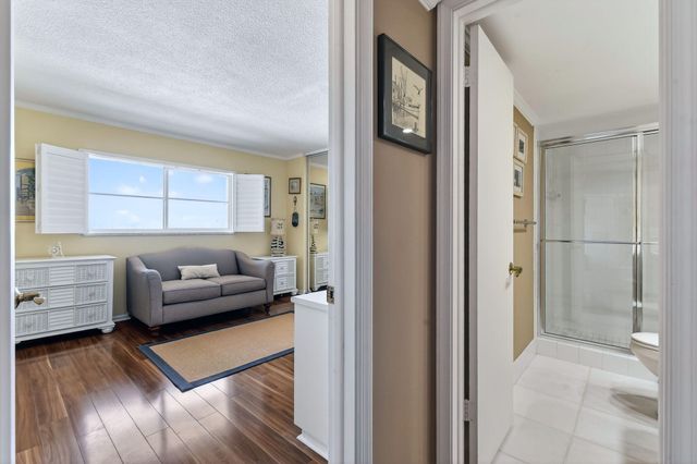 801 Lake Shore Drive 414, Lake Park, FL 33403