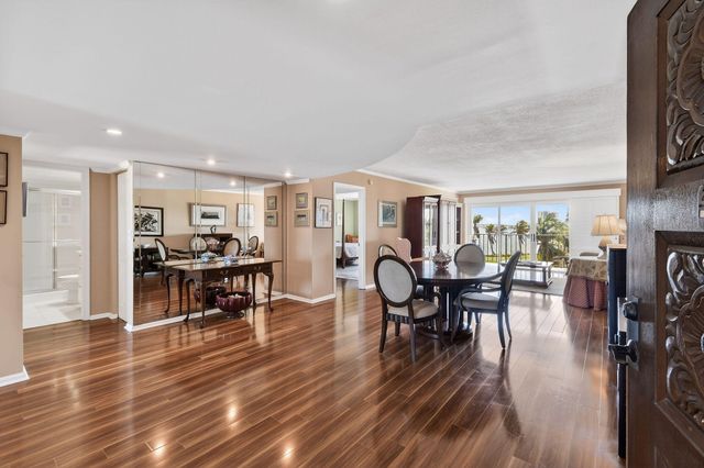 801 Lake Shore Drive 414, Lake Park, FL 33403