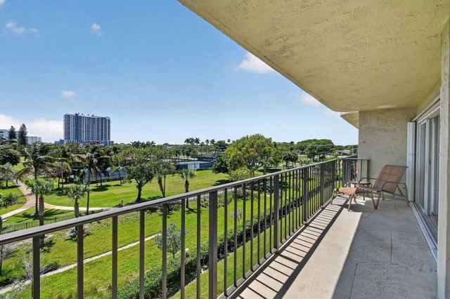 801 Lake Shore Drive 414, Lake Park, FL 33403