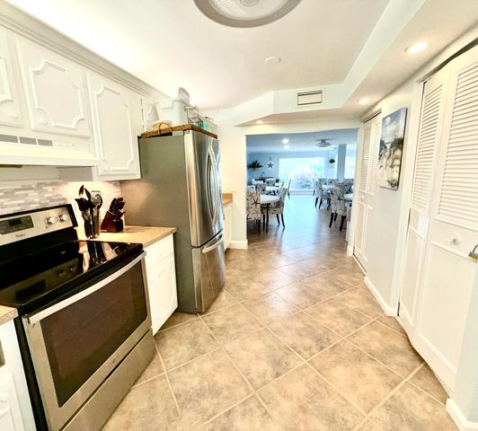 801 Lake Shore Drive 414, Lake Park, FL 33403