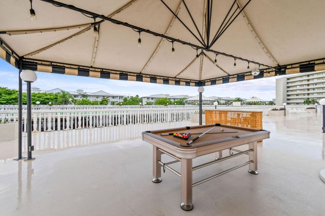 801 Lake Shore Drive 414, Lake Park, FL 33403