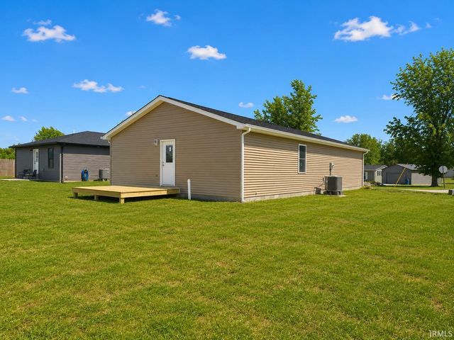 511 College Avenue, Mitchell, IN 47446