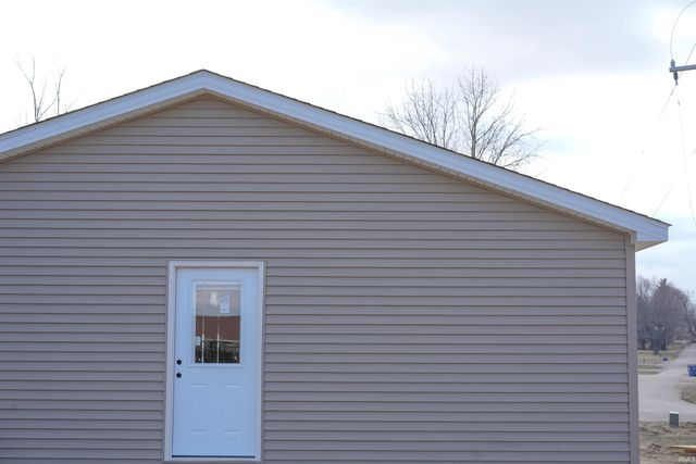 511 College Avenue, Mitchell, IN 47446