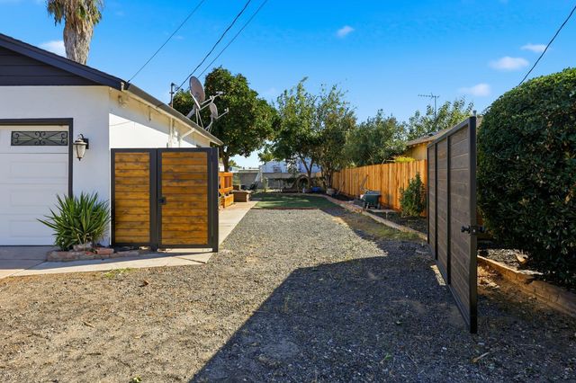 2906 Farris Ave, Ceres, CA 95307