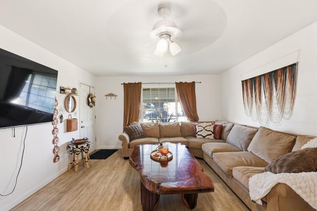 2906 Farris Ave, Ceres, CA 95307