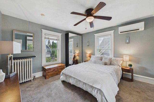 3232 Hennepin Avenue, Minneapolis, MN 55408