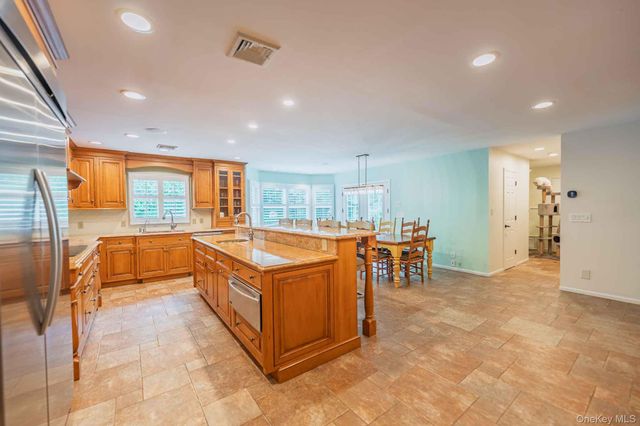 6 Maureen Drive, Mount Sinai, NY 11766