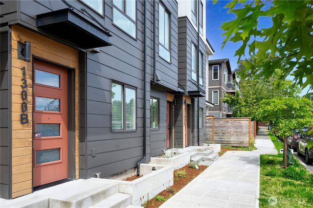 1300 E Remington Court #B, Seattle, WA 98122