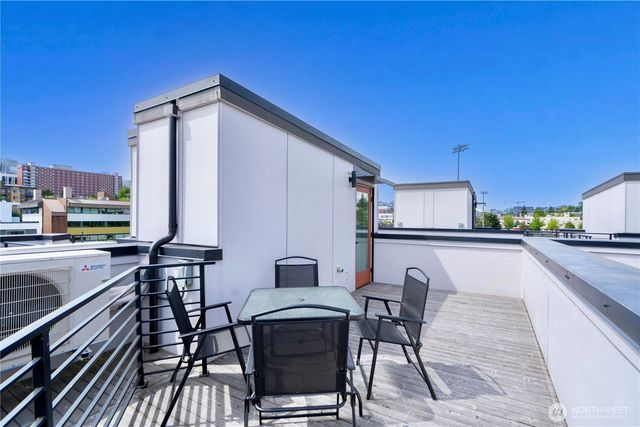 1300 E Remington Court #B, Seattle, WA 98122