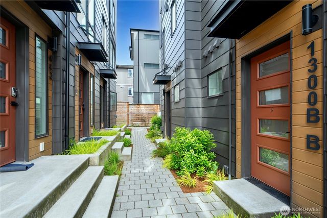 1300 E Remington Court #B, Seattle, WA 98122