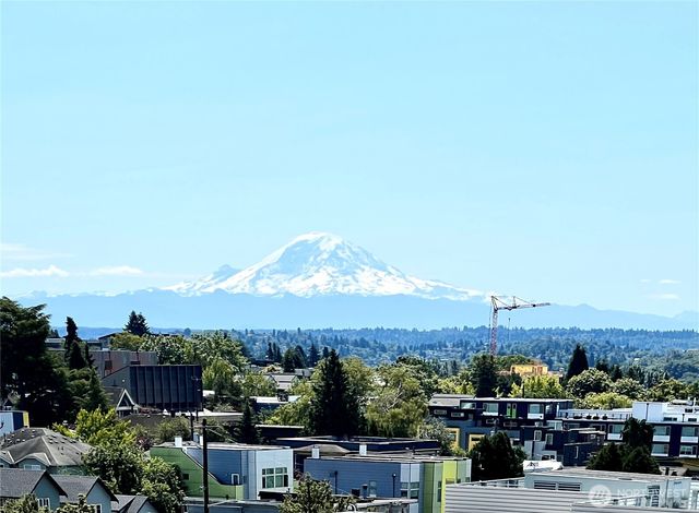 1300 E Remington Court #B, Seattle, WA 98122
