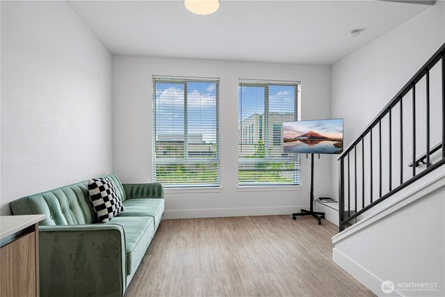 1300 E Remington Court #B, Seattle, WA 98122