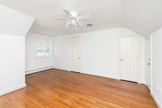 104 WOODLAND DR, Staunton, VA 24401