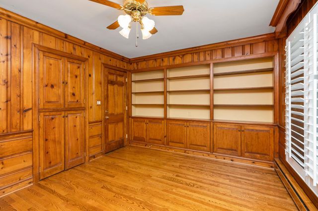 104 WOODLAND DR, Staunton, VA 24401