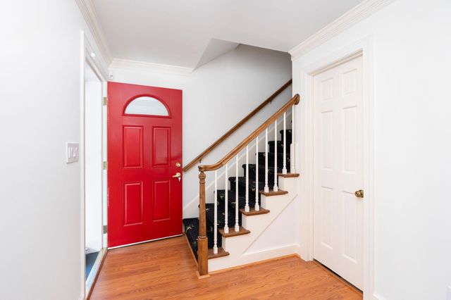 104 WOODLAND DR, Staunton, VA 24401