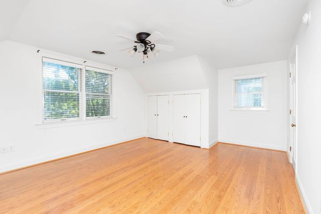 104 WOODLAND DR, Staunton, VA 24401