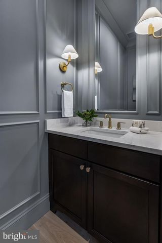 629 N LINCOLN ST N, Arlington, VA 22201