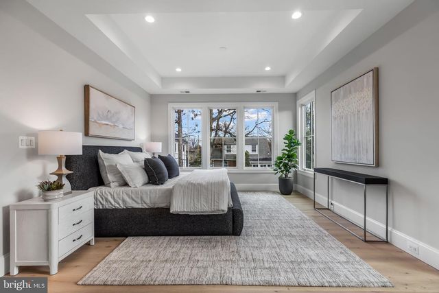 629 N LINCOLN ST N, Arlington, VA 22201