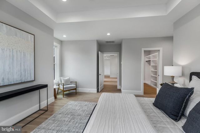 629 N LINCOLN ST N, Arlington, VA 22201