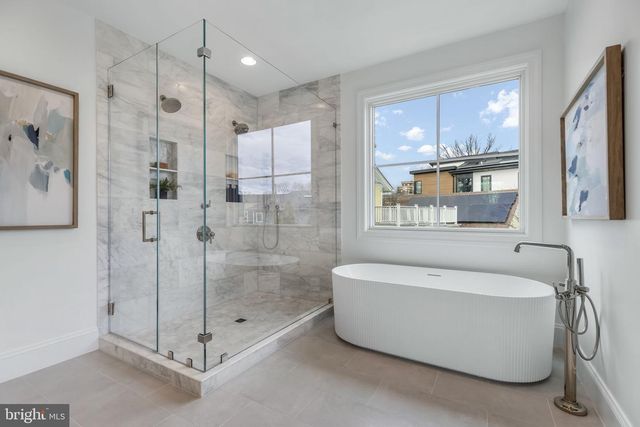 629 N LINCOLN ST N, Arlington, VA 22201