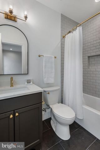 629 N LINCOLN ST N, Arlington, VA 22201