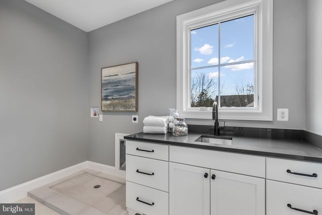 629 N LINCOLN ST N, Arlington, VA 22201