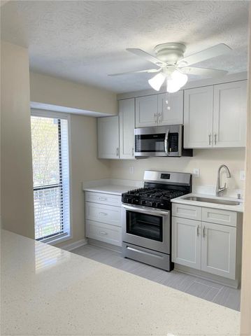 408 Wynnes Ridge SE Circle, Marietta, GA 30067