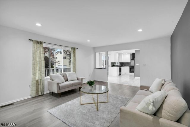 450 Vanderveer Rd, Bridgewater Twp., NJ 08807