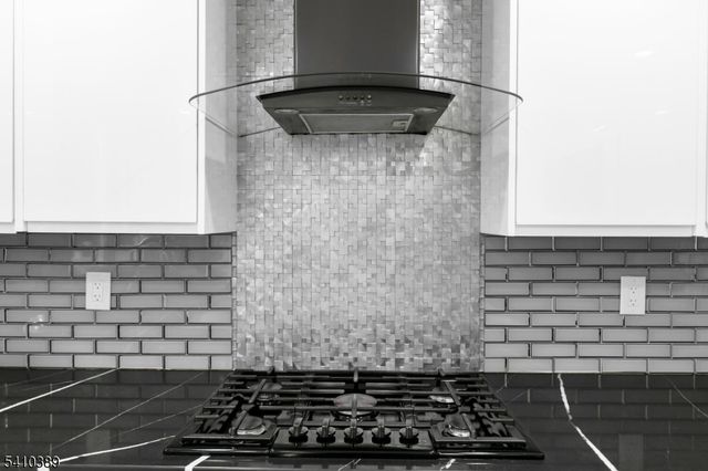 450 Vanderveer Rd, Bridgewater Twp., NJ 08807