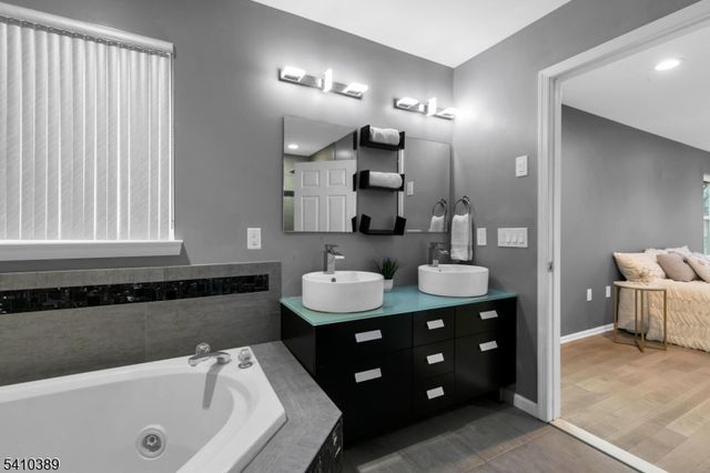 450 Vanderveer Rd, Bridgewater Twp., NJ 08807