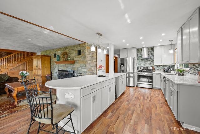 1423 N River Road, Mchenry, IL 60051