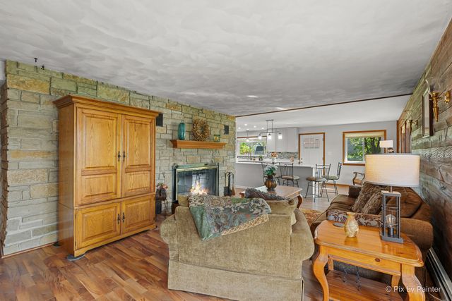 1423 N River Road, Mchenry, IL 60051