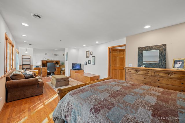 1423 N River Road, Mchenry, IL 60051