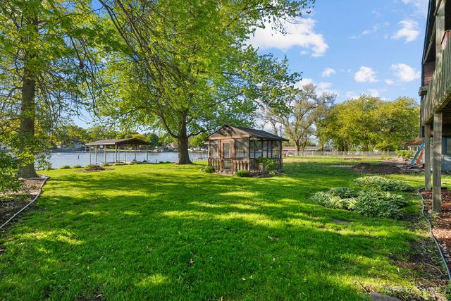 1423 N River Road, Mchenry, IL 60051