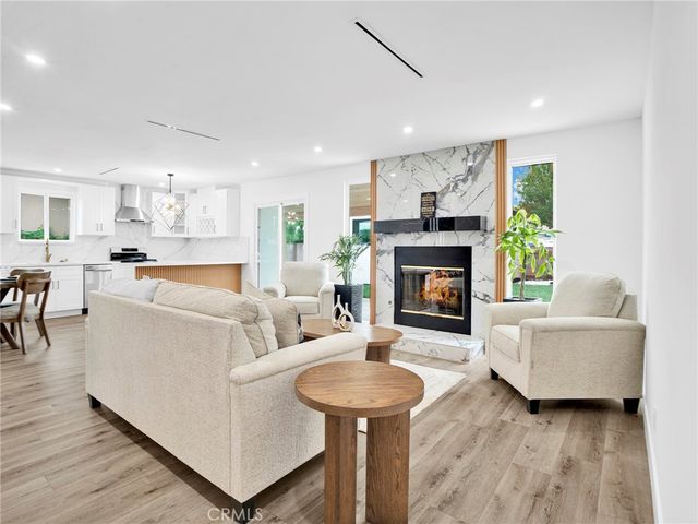 7055 Fallbrook Avenue, West Hills, CA 91307